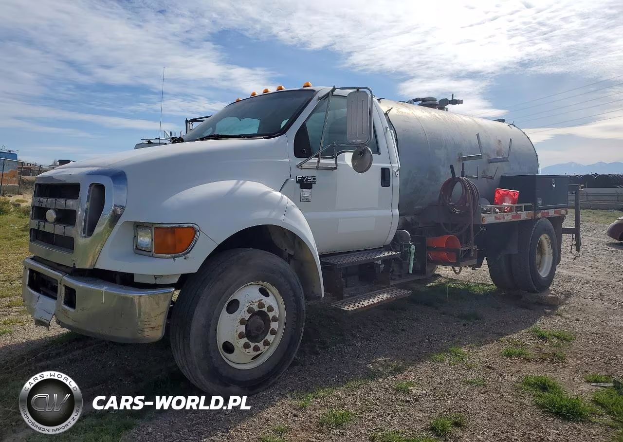 2007 Ford F750 Super Duty Tank Truck