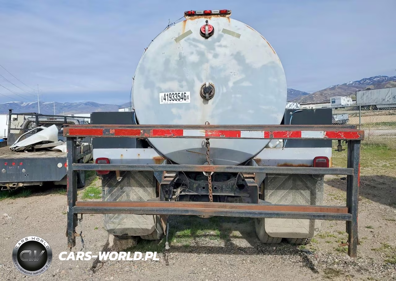 2007 Ford F750 Super Duty Tank Truck VIN:3FRWF75B97V515451 - 6