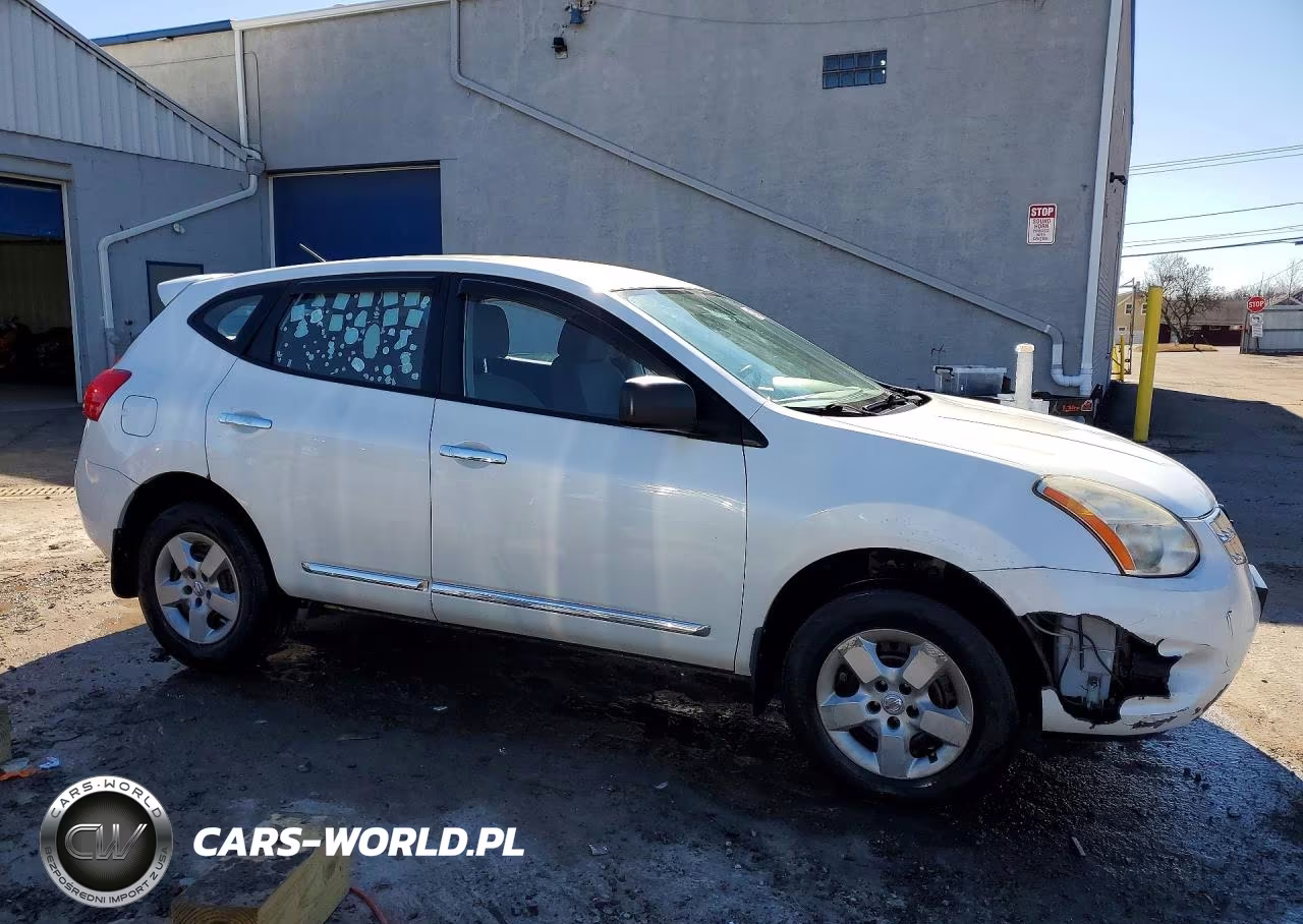 2012 Nissan Rogue S VIN:JN8AS5MV5CW368682 - 4