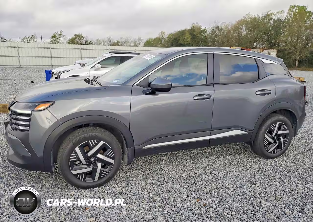 2025 Nissan Kicks Sv