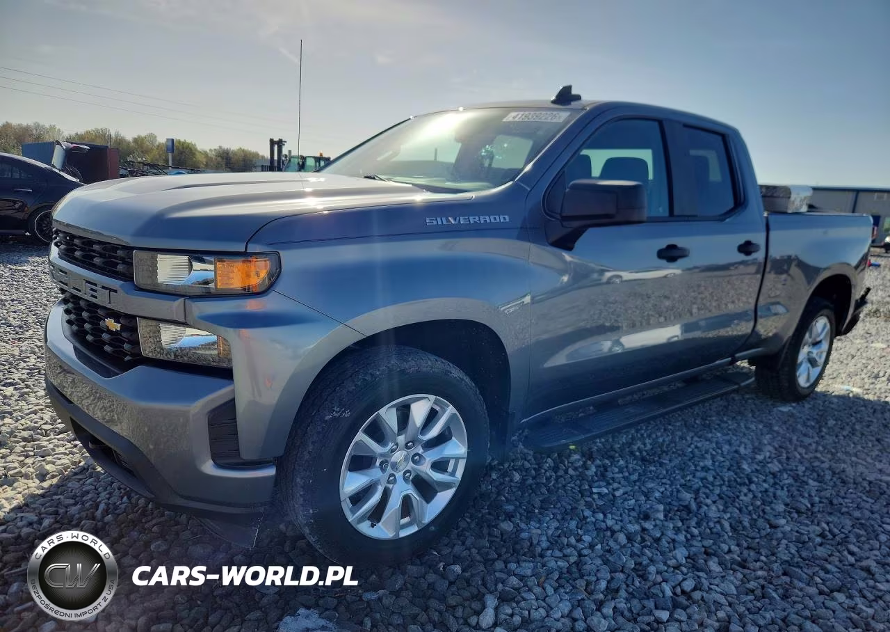 2020 Chevrolet Silverado C1500 Custom