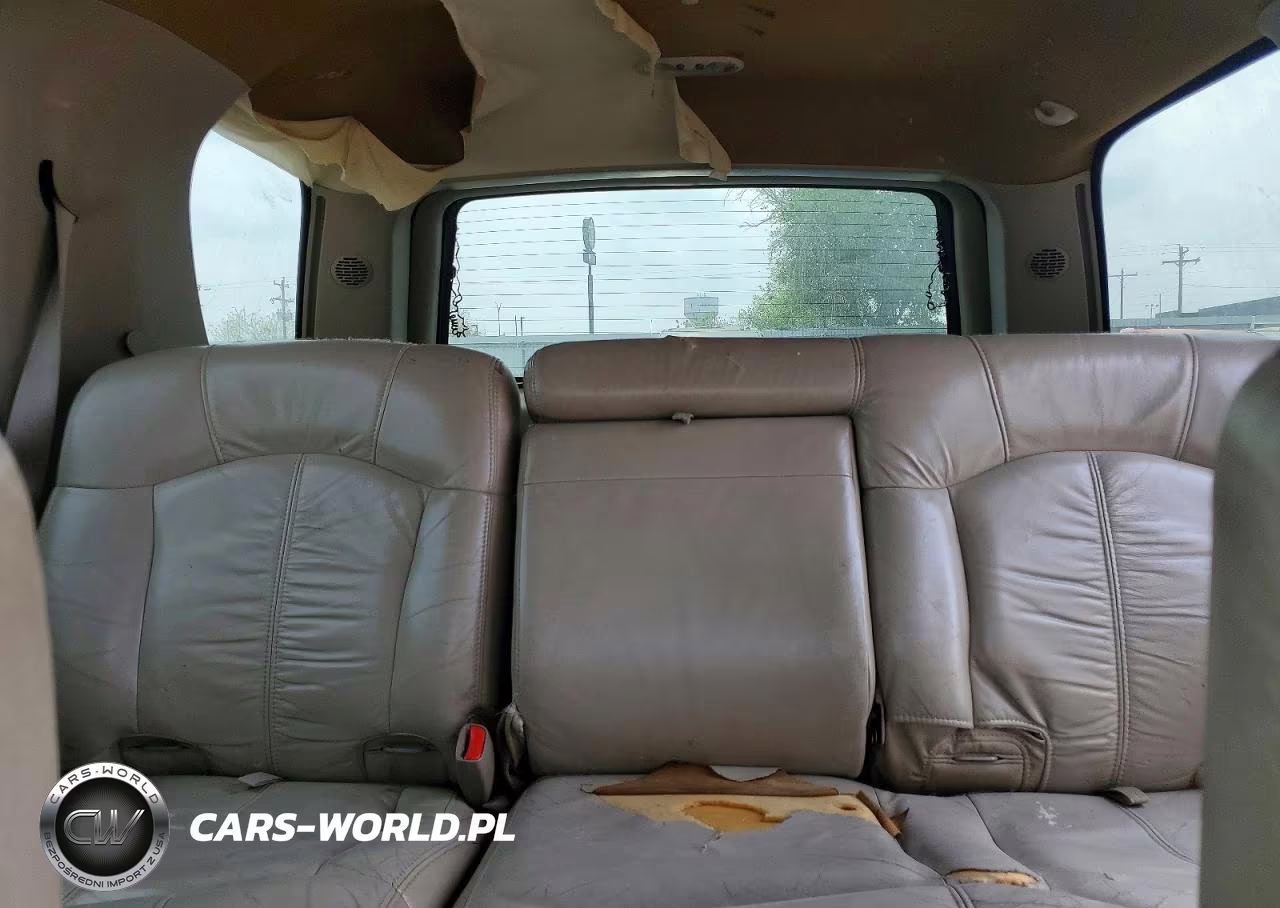 2002 Chevrolet Tahoe VIN:1GNEC13Z72R324484 - 10