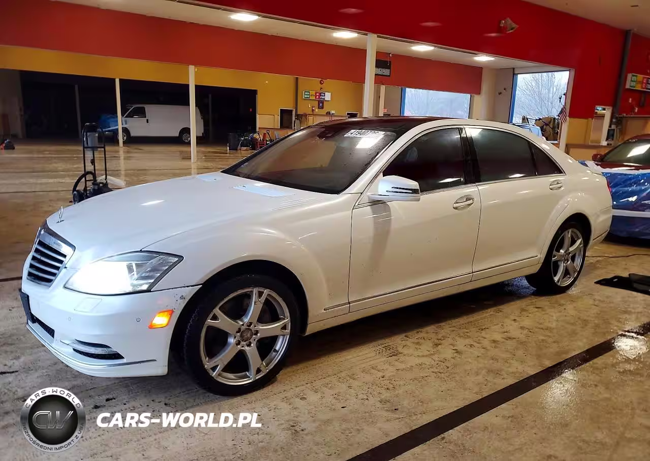 2013 Mercedes-Benz S 550 4Matic