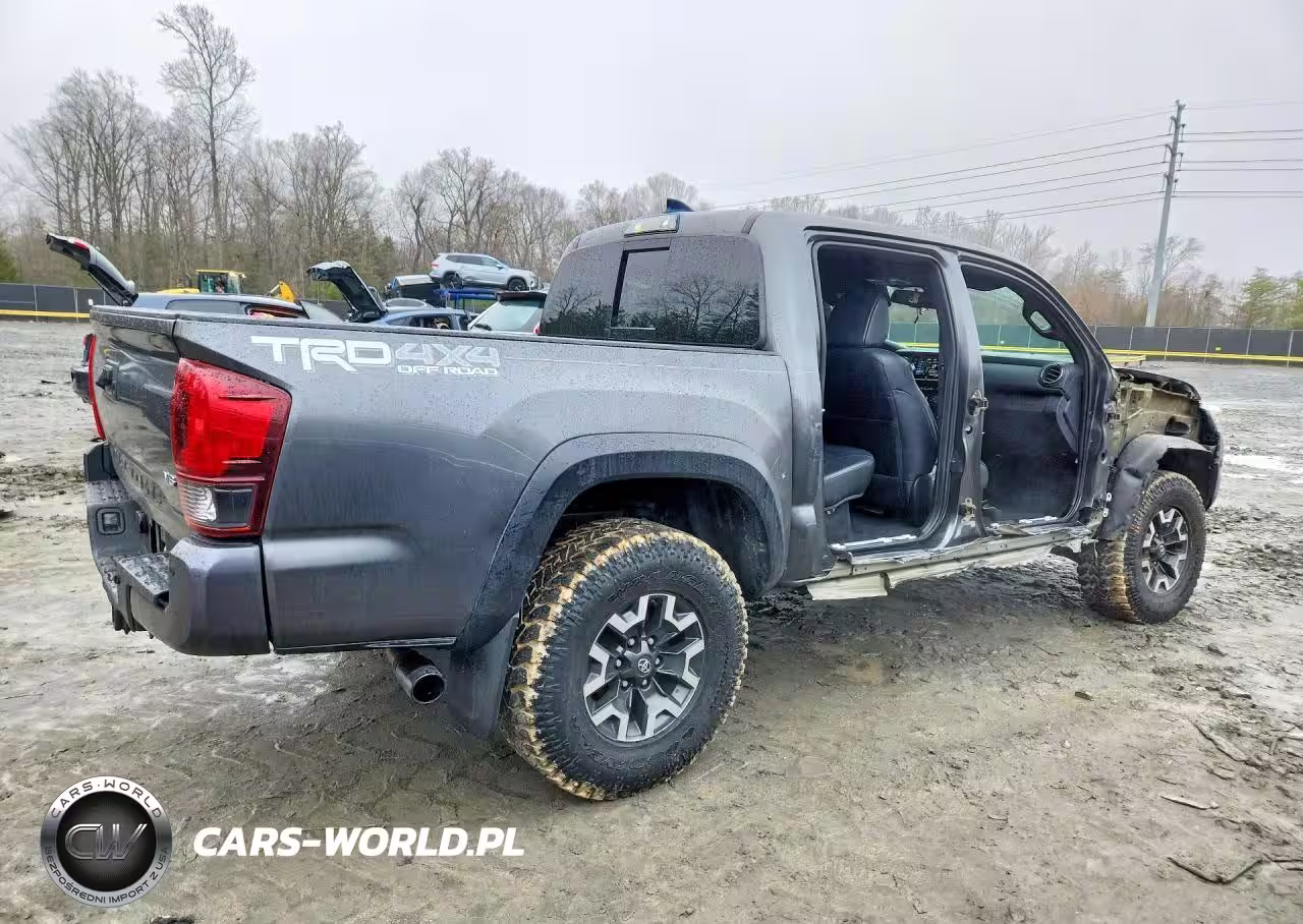 2018 Toyota Tacoma Trd Off-Road VIN:3TMCZ5AN4JM131358 - 3