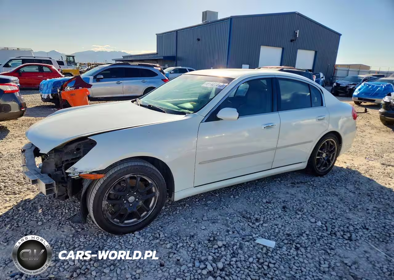 2005 Infiniti G35 Base