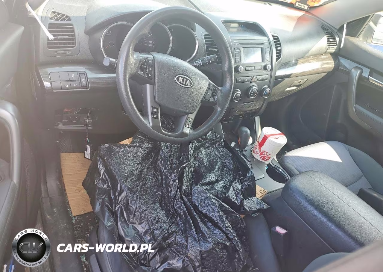 2013 Kia Sorento VIN:5XYKT4A60DG395047 - 8