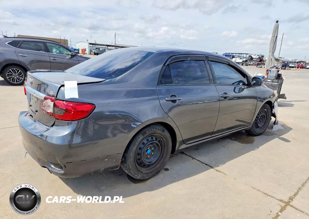 2013 Toyota Corolla S VIN:5YFBU4EEXDP076829 - 3