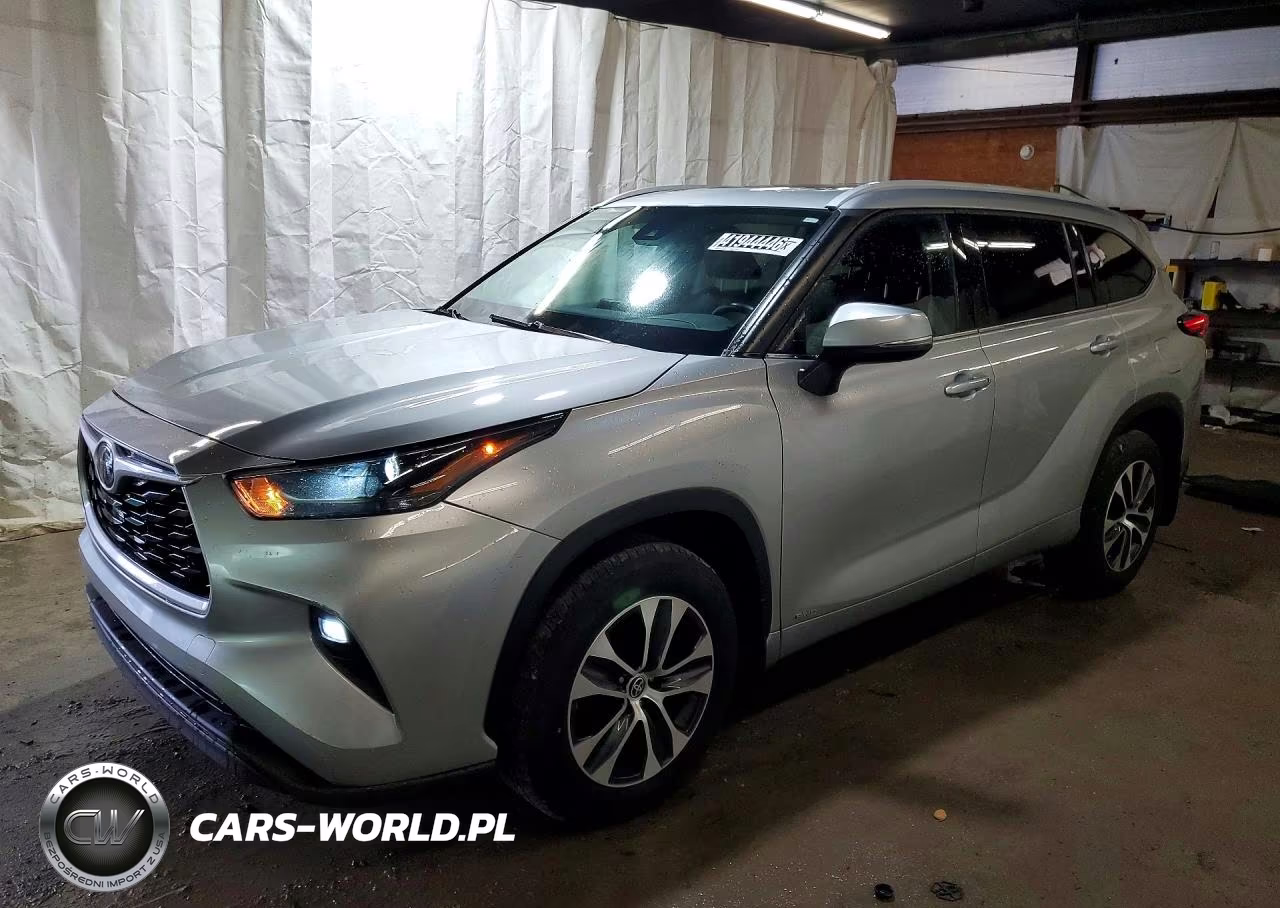 2022 Toyota Highlander Hybrid Xle