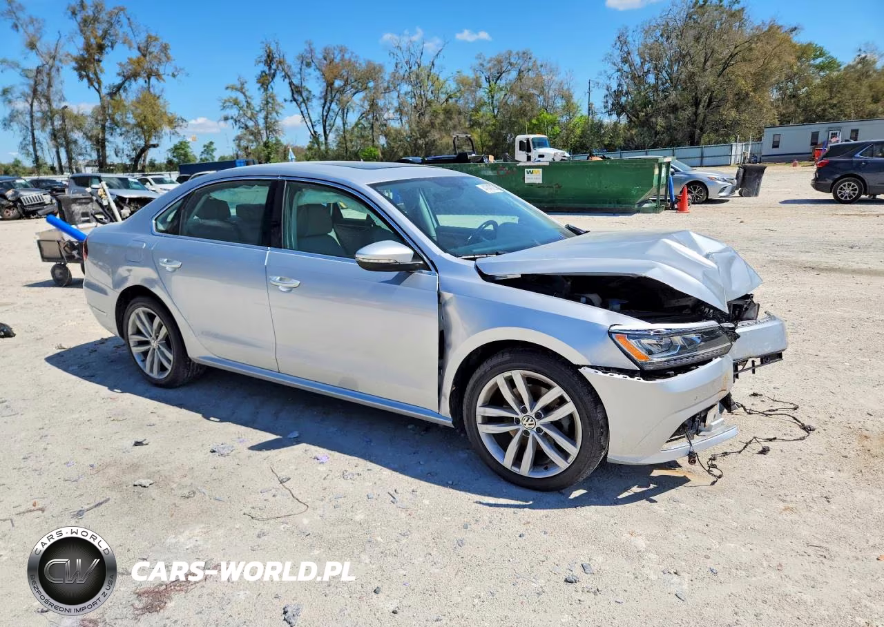 2018 Volkswagen Passat Se VIN:1VWBA7A3XJC008045 - 4