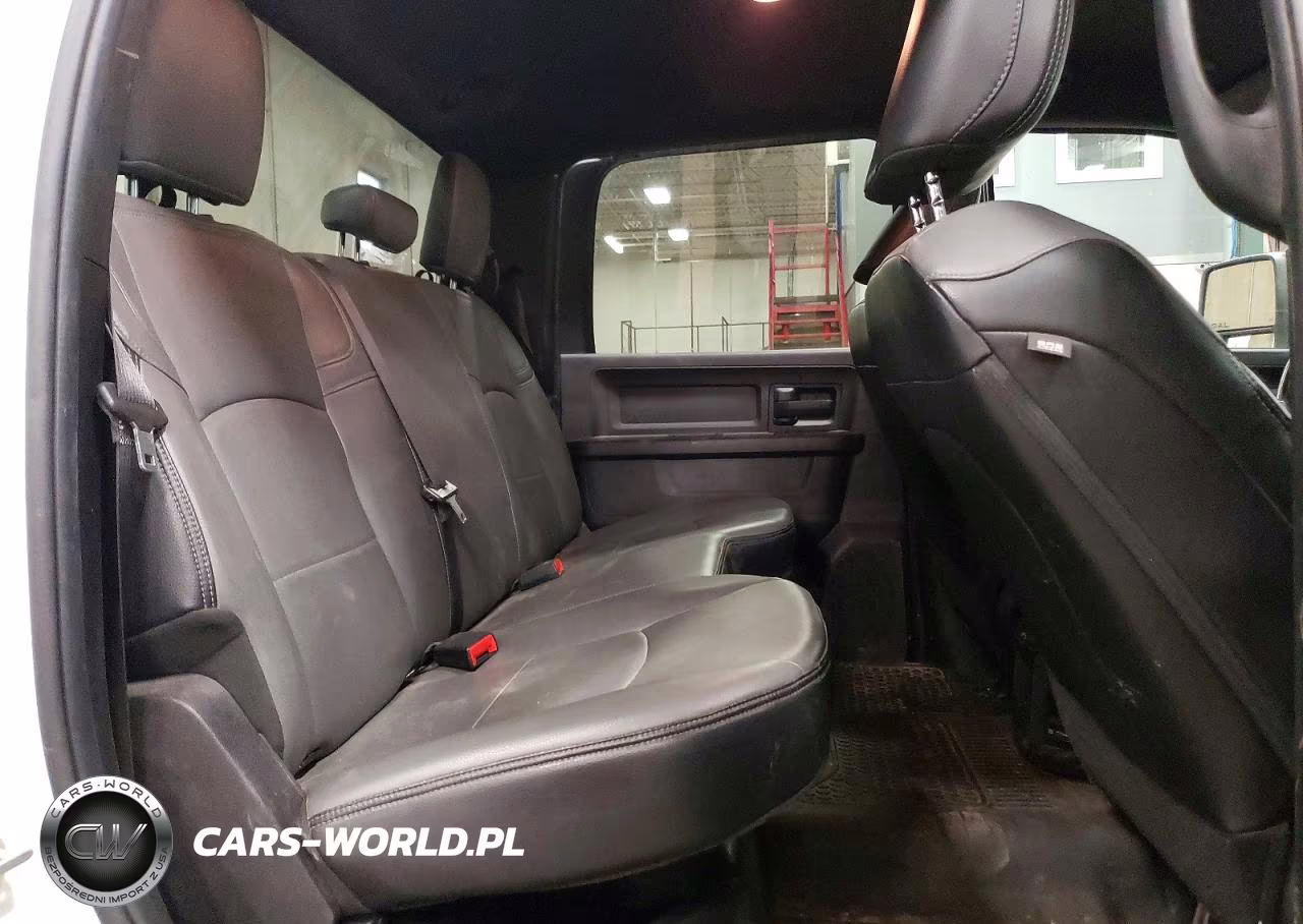 2023 Ram Trucks 2500 Tradesman VIN:3C6UR5CL6PG569765 - 10