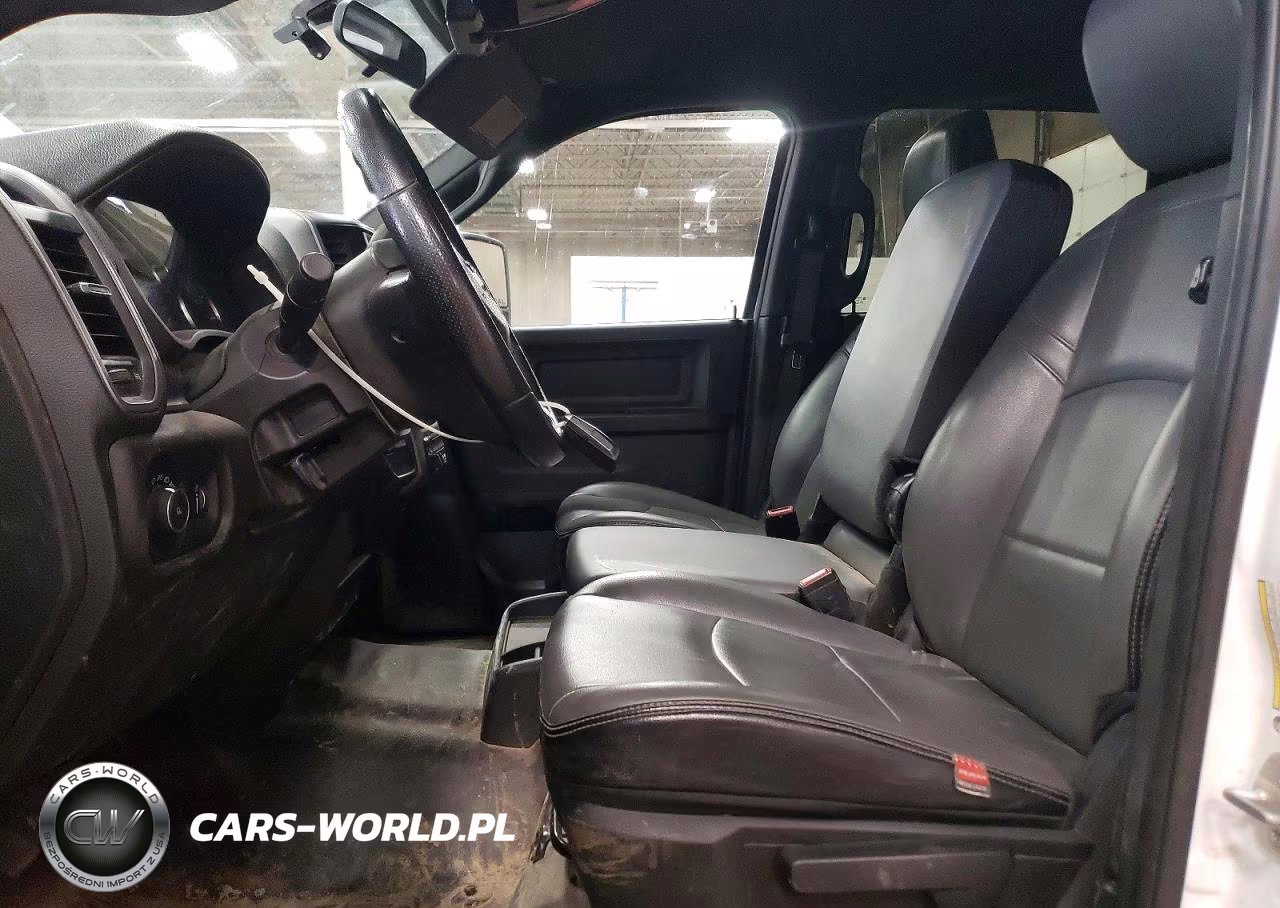 2023 Ram Trucks 2500 Tradesman VIN:3C6UR5CL6PG569765 - 7