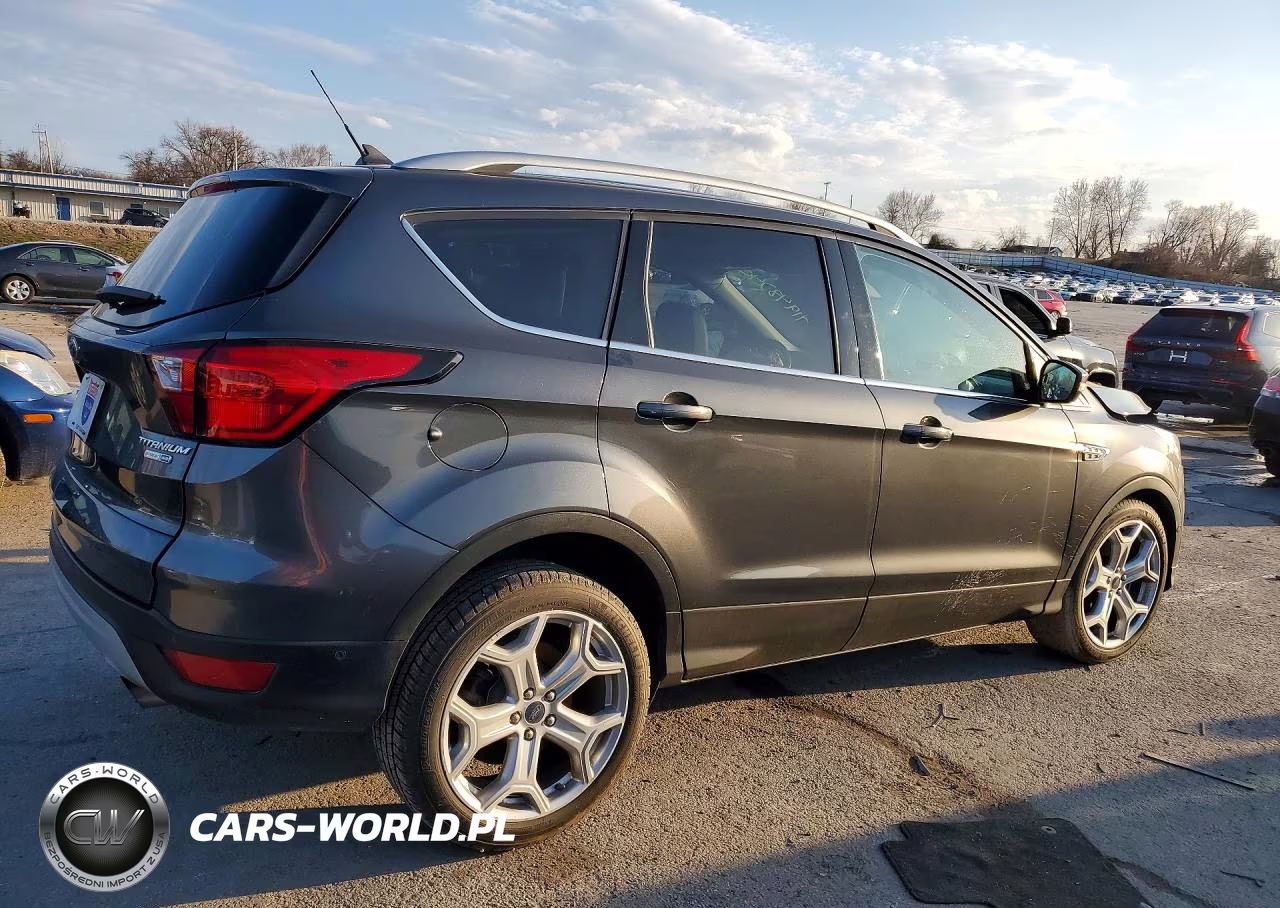 2019 Ford Escape Titanium VIN:1FMCU9J93KUC26091 - 3