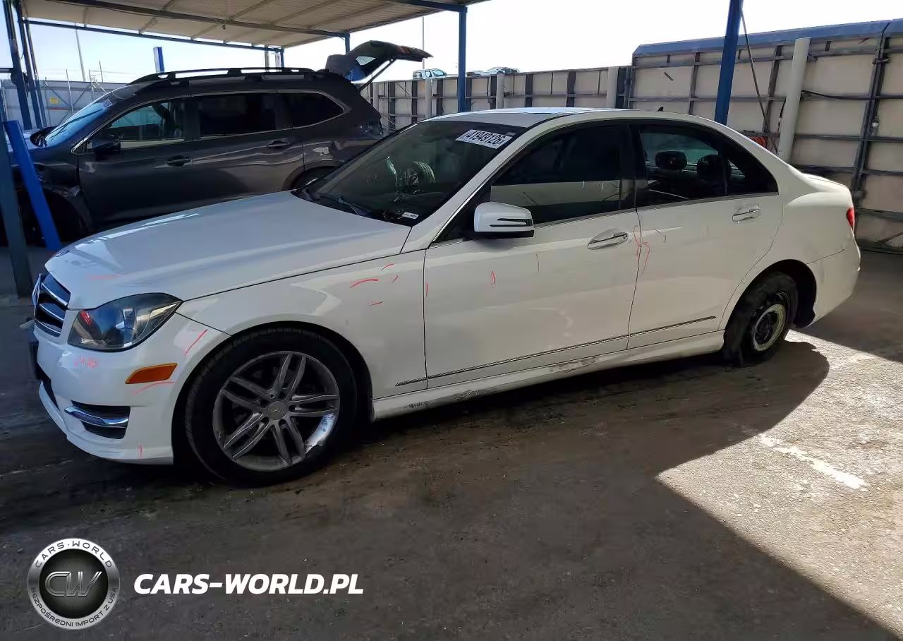 2014 Mercedes-Benz C 250
