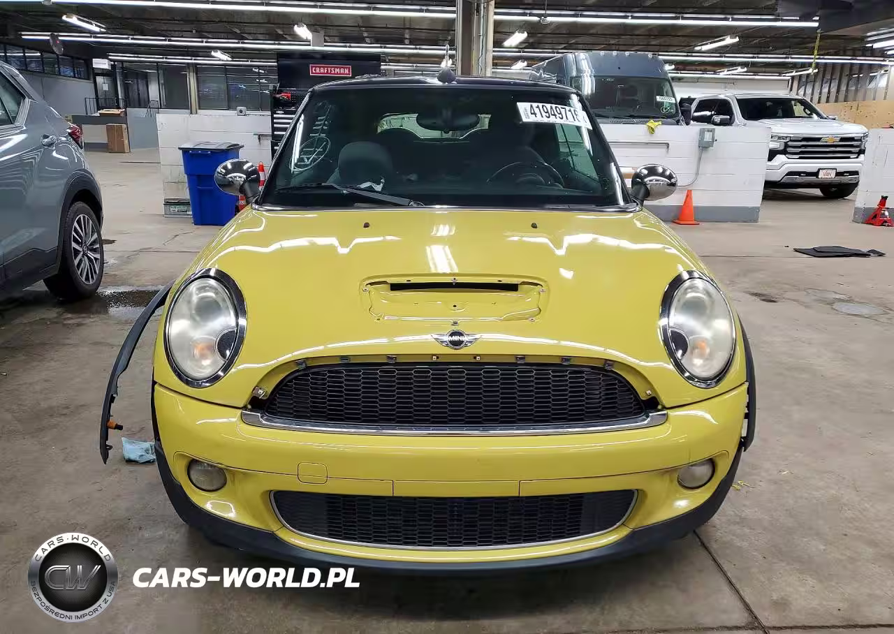 2010 Mini Cooper S VIN:WMWMS3C57ATY50869 - 5