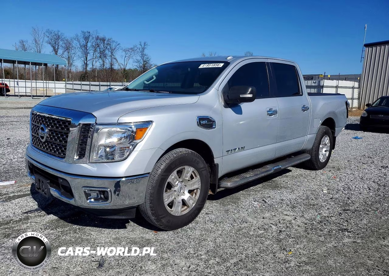 2017 Nissan Titan Sv