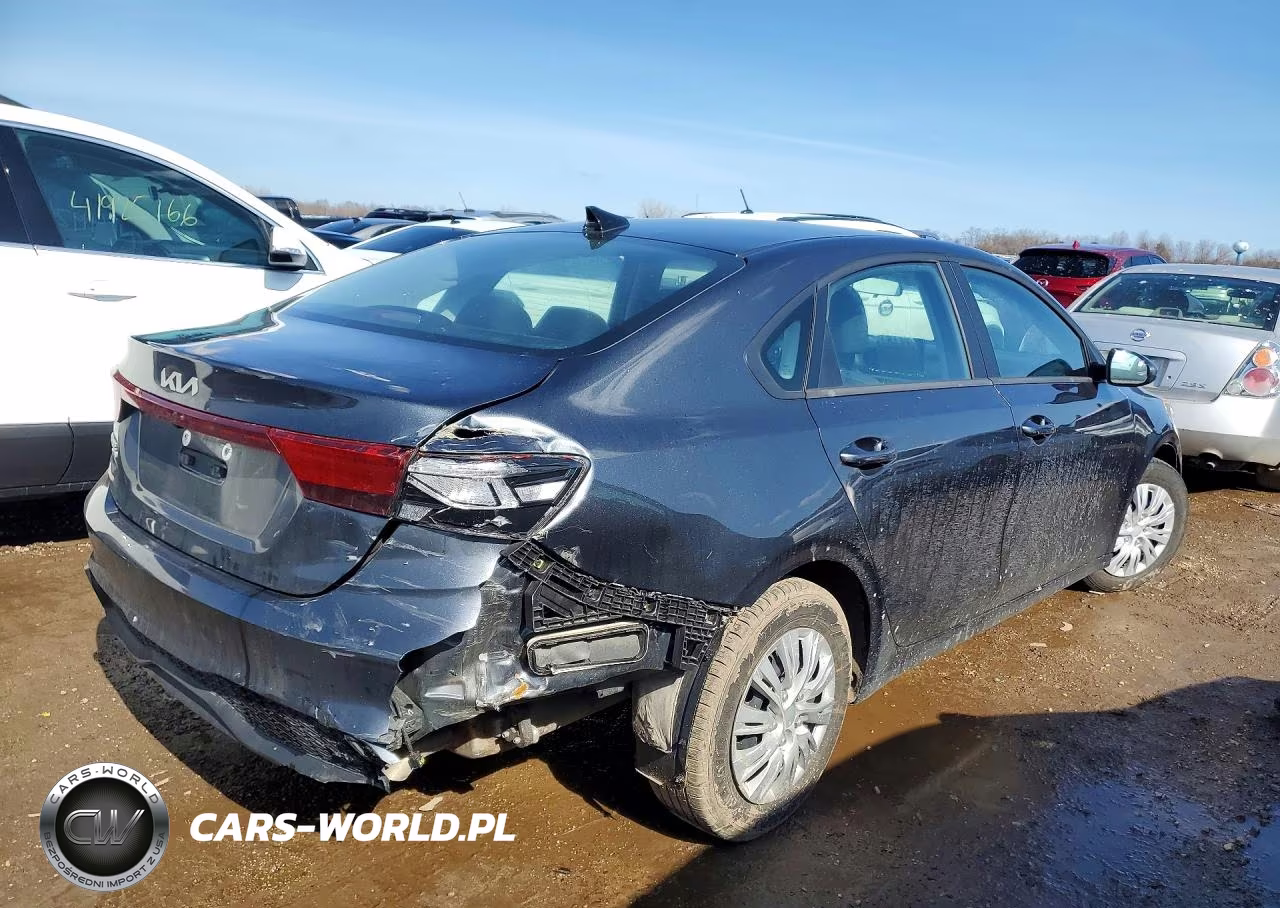 2023 Kia Forte Lx VIN:3KPF24AD4PE645927 - 3