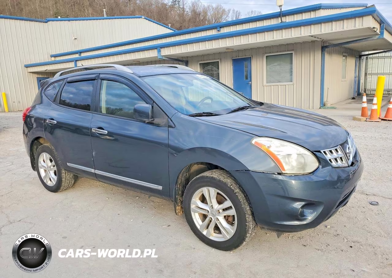 2013 Nissan Rogue S VIN:JN8AS5MV4DW642942 - 4
