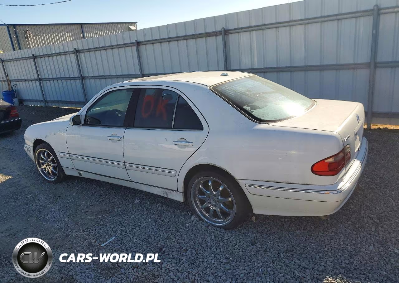 2000 Mercedes-Benz E 320 VIN:WDBJF65J7YB082721 - 2