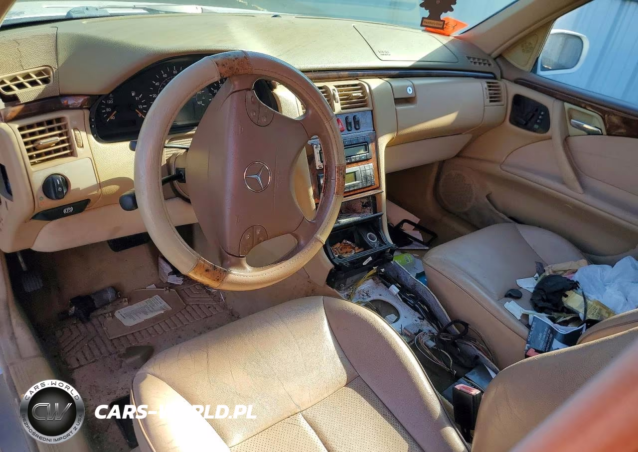 2000 Mercedes-Benz E 320 VIN:WDBJF65J7YB082721 - 8