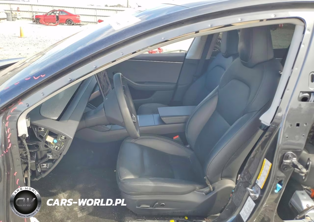 2025 Tesla Model 3 VIN:5YJ3E1EA9SF979561 - 7