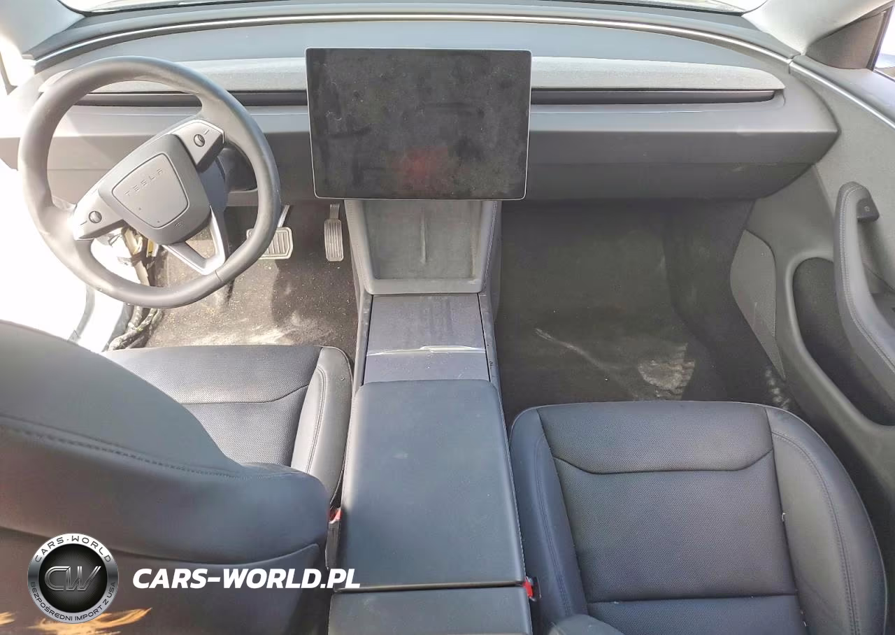 2025 Tesla Model 3 VIN:5YJ3E1EA9SF979561 - 8