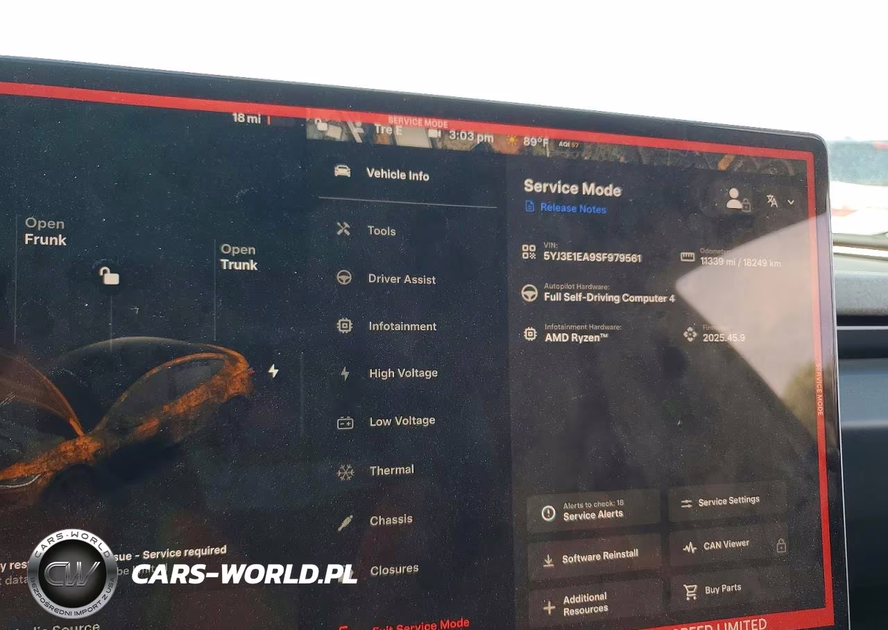 2025 Tesla Model 3 VIN:5YJ3E1EA9SF979561 - 9