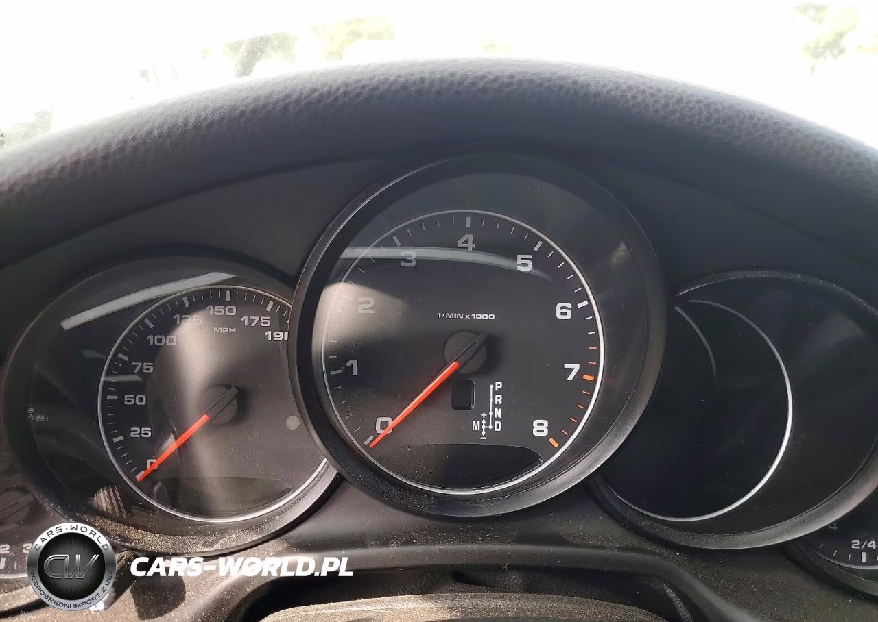 2012 Porsche Panamera 2 VIN:WP0AA2A72CL018026 - 9