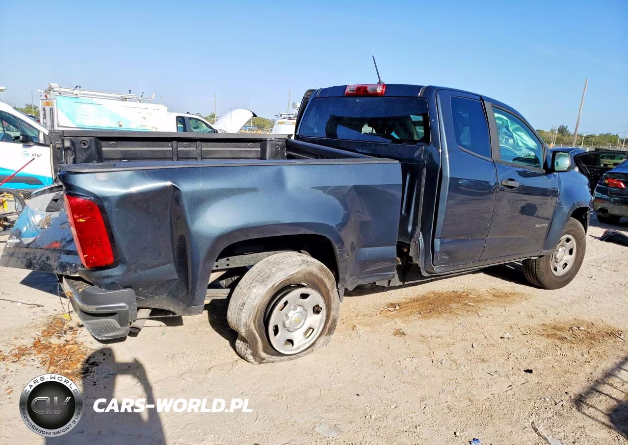 2019 Chevrolet Colorado VIN:1GCHSBEA3K1237881 - 3