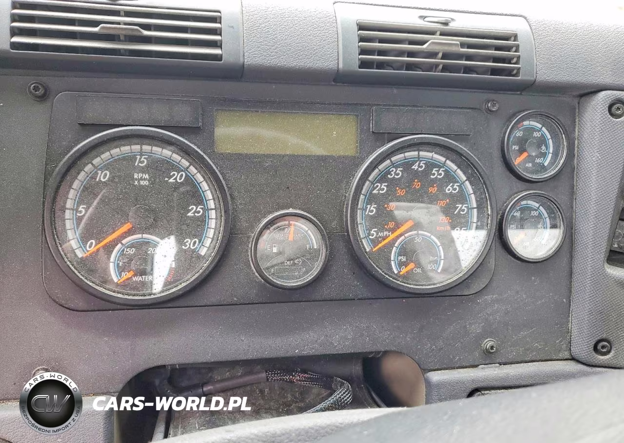 2019 Freightliner Cascadia 125 Semi Truck VIN:3AKJGEDV9KSKR9943 - 8
