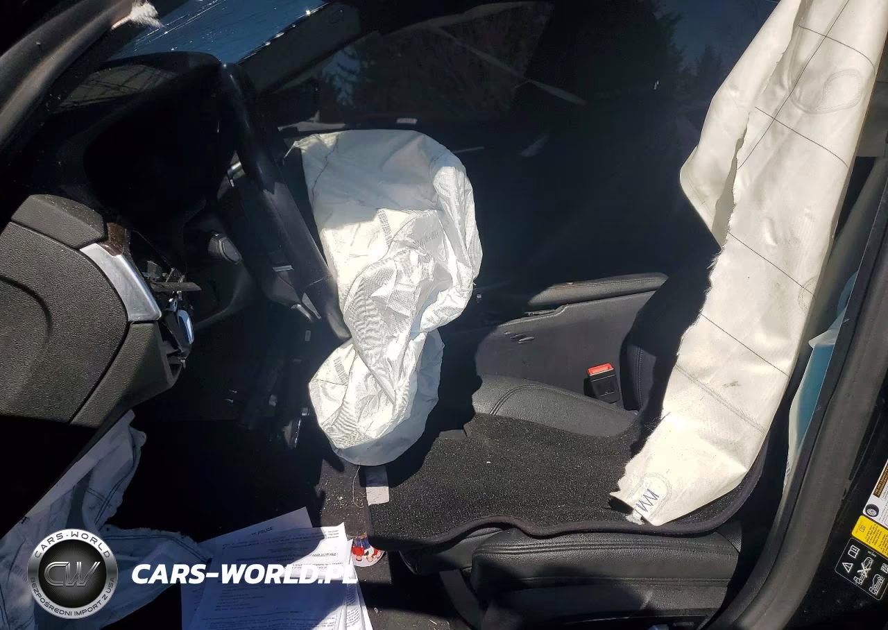 2020 BMW 530 Xi VIN:WBAJR7C01LWW74316 - 7