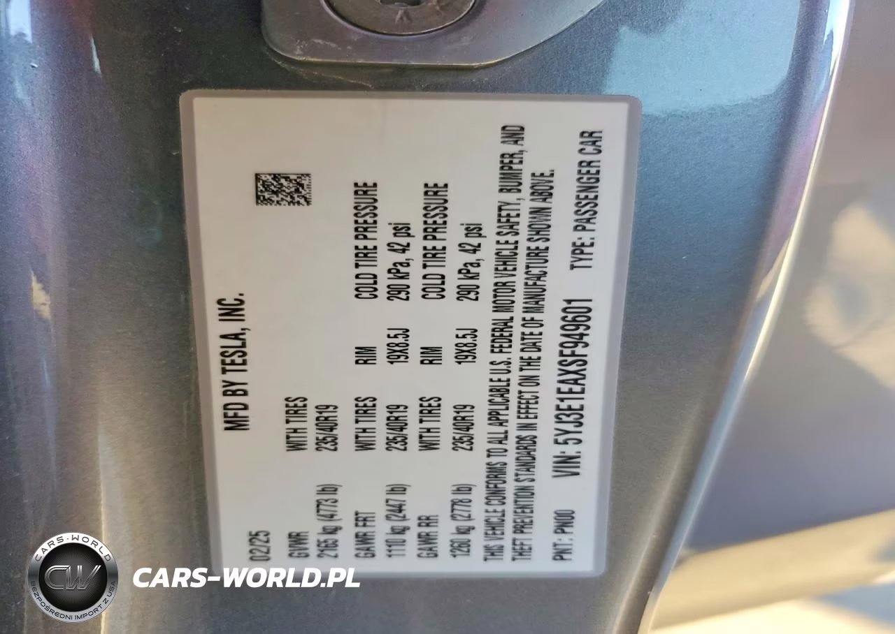 2025 Tesla Model 3 VIN:5YJ3E1EAXSF949601 - 12