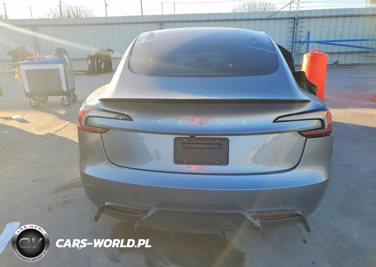 2025 Tesla Model 3 VIN:5YJ3E1EAXSF949601 - 6