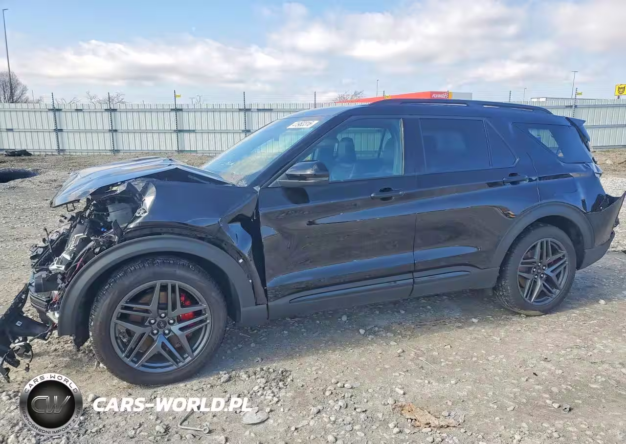 2025 Ford Explorer St – zdjęcie 1 z 13