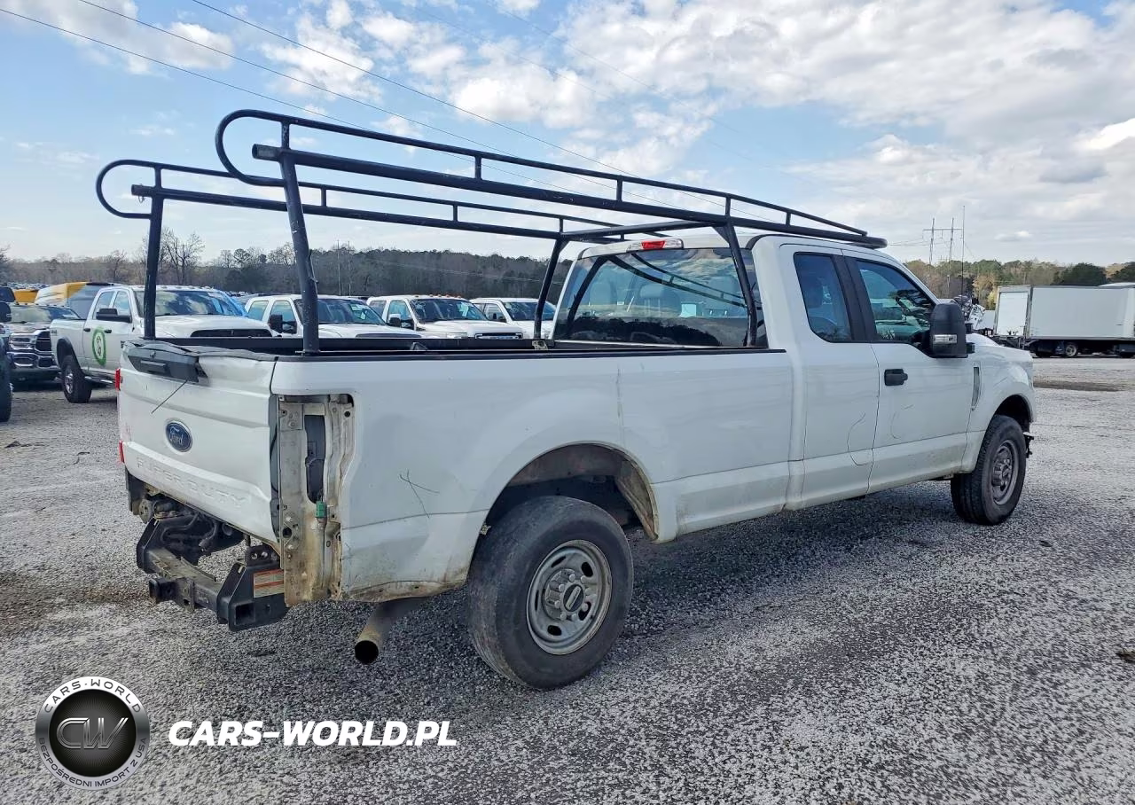 2018 Ford F250 Super Duty VIN:1FT7X2A62JEC35450 - 3