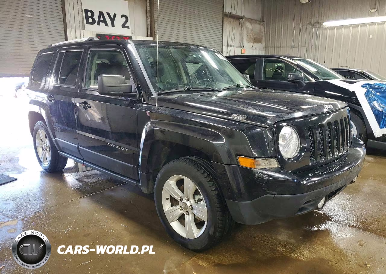 2016 Jeep Patriot Latitude VIN:1C4NJRFB0GD612654 - 4