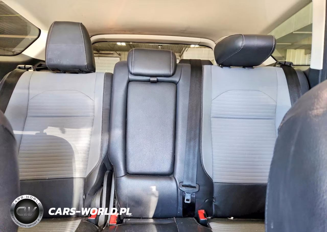 2019 Ford Escape Se VIN:1FMCU0GDXKUA93062 - 10