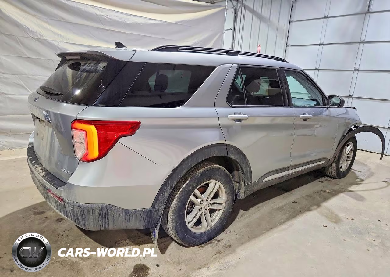 2021 Ford Explorer Xlt VIN:1FMSK8DH4MGA90327 - 3