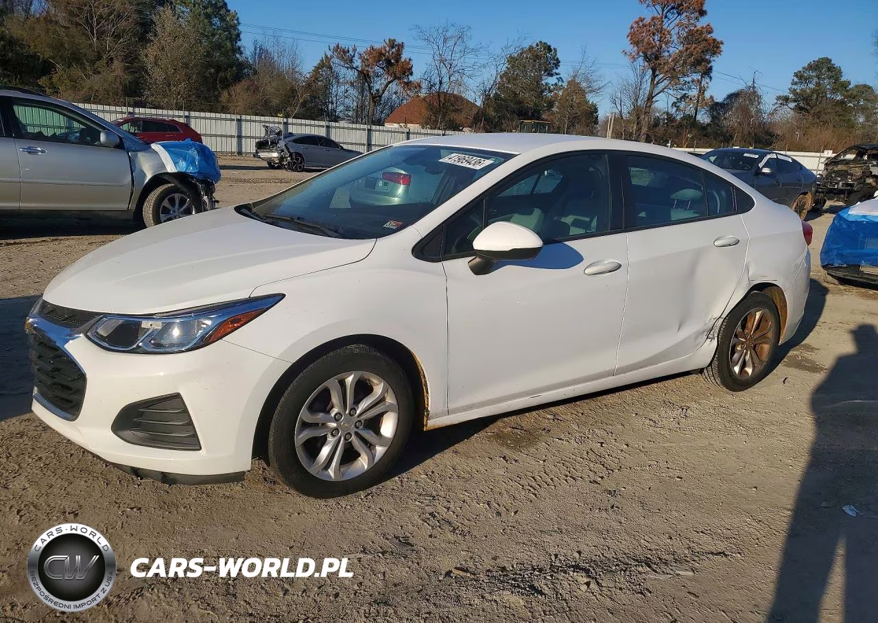 Główne zdjęcie 2019 Chevrolet Cruze Ls