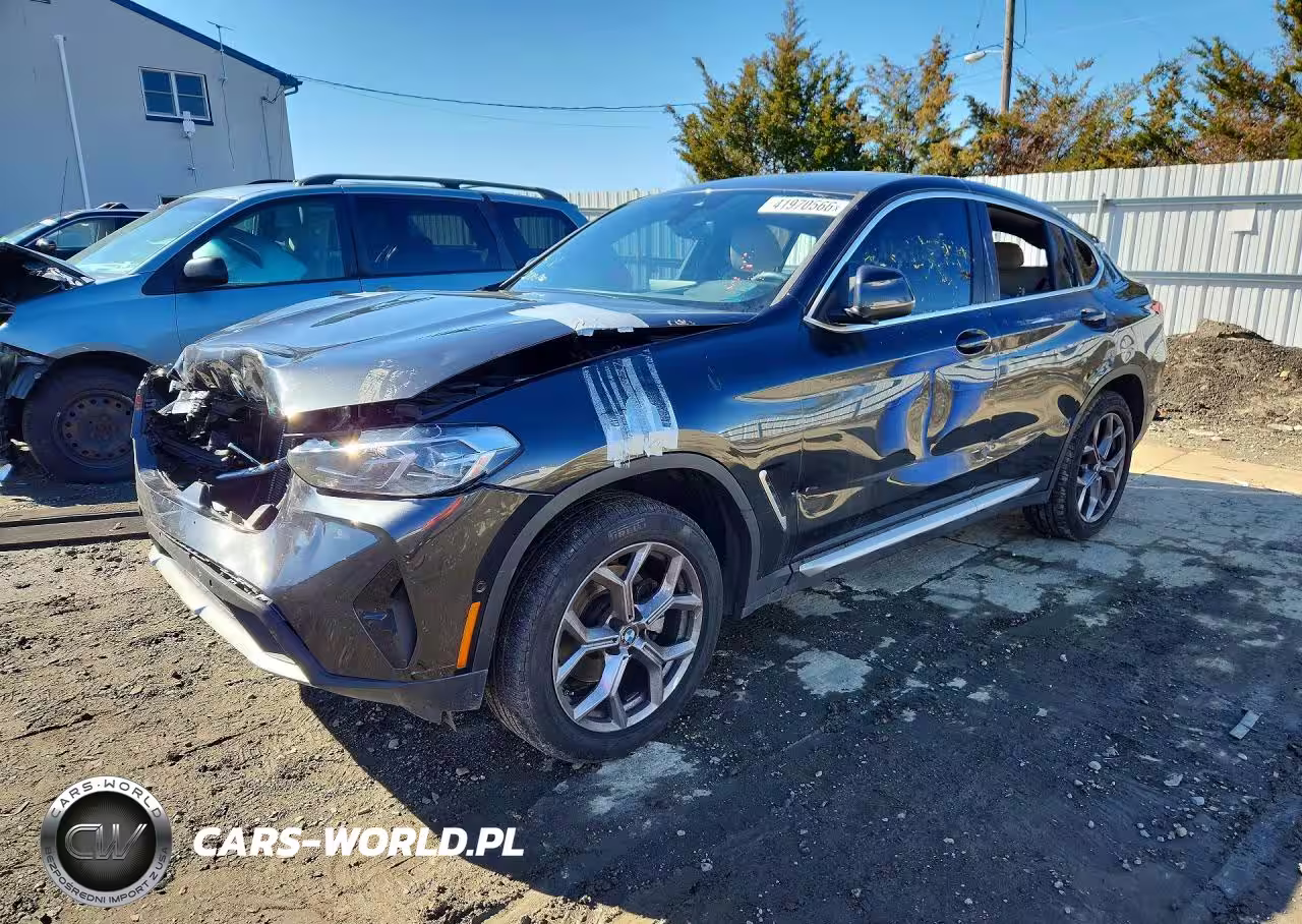 2024 BMW X4 xDrive30I