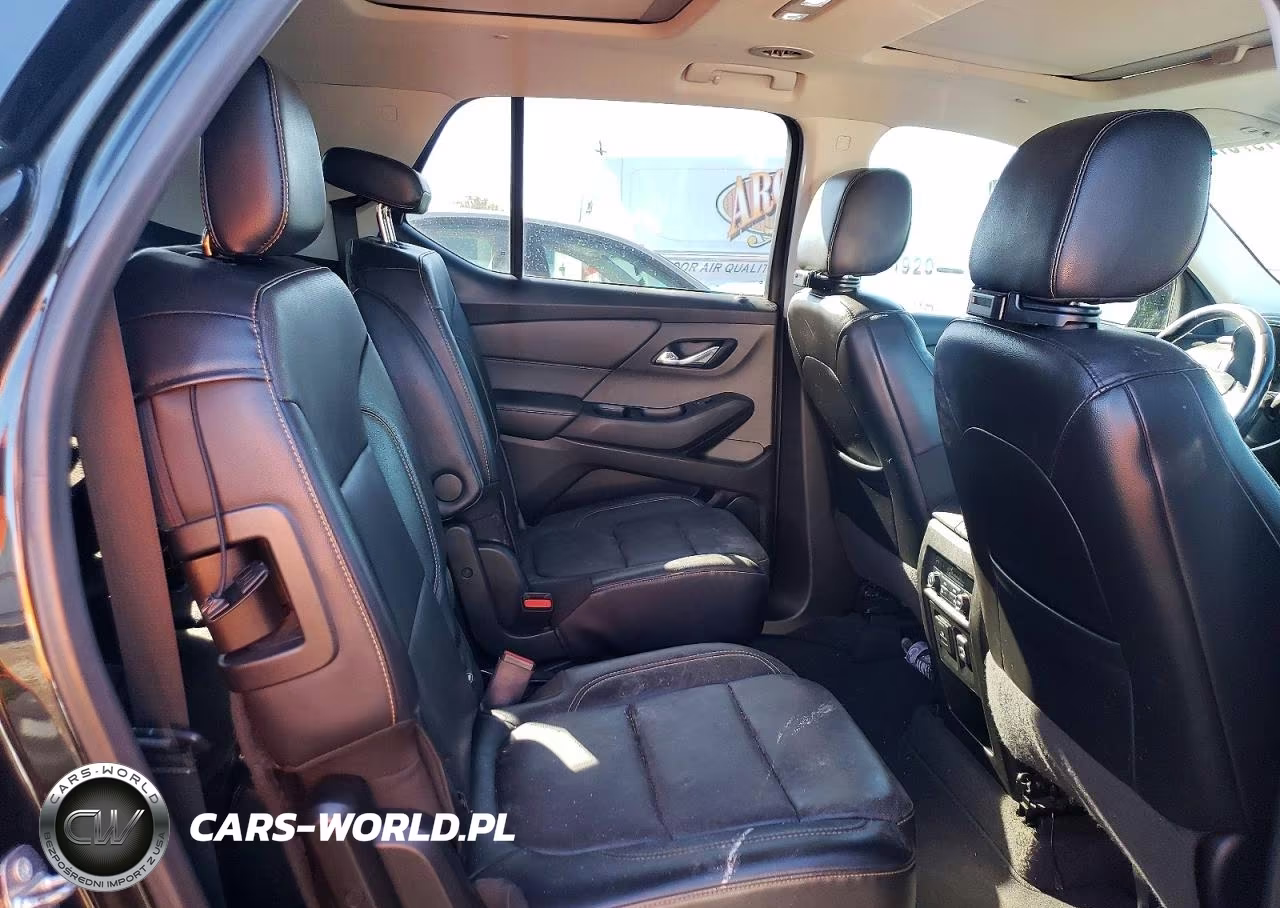2018 Chevrolet Traverse Premier VIN:1GNEVJKW0JJ284957 - 11