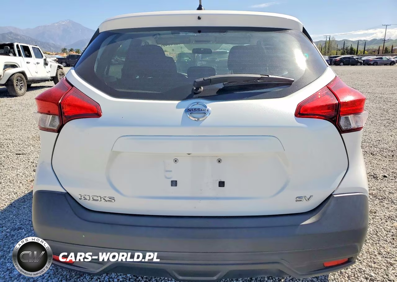 2018 Nissan Kicks Sv VIN:3N1CP5CU4JL517443 - 6