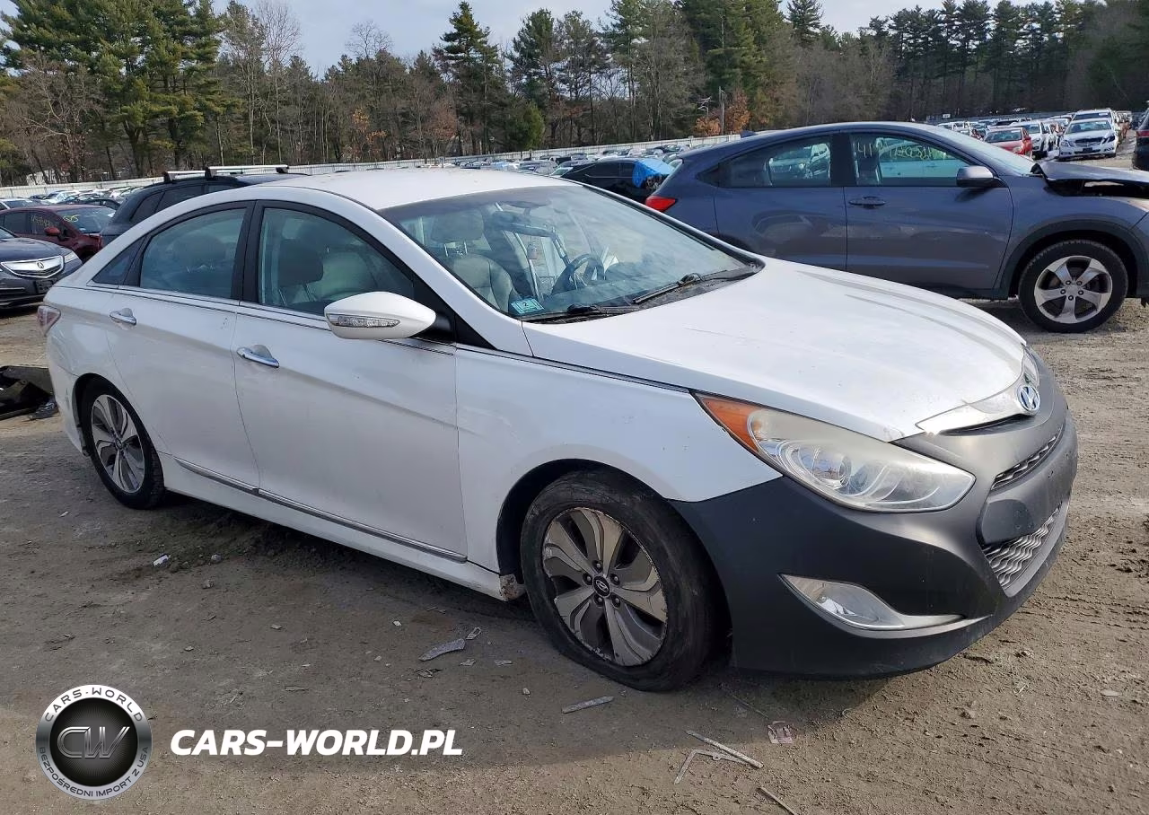 2013 Hyundai Sonata Hybrid Limited VIN:KMHEC4A47DA086036 - 4