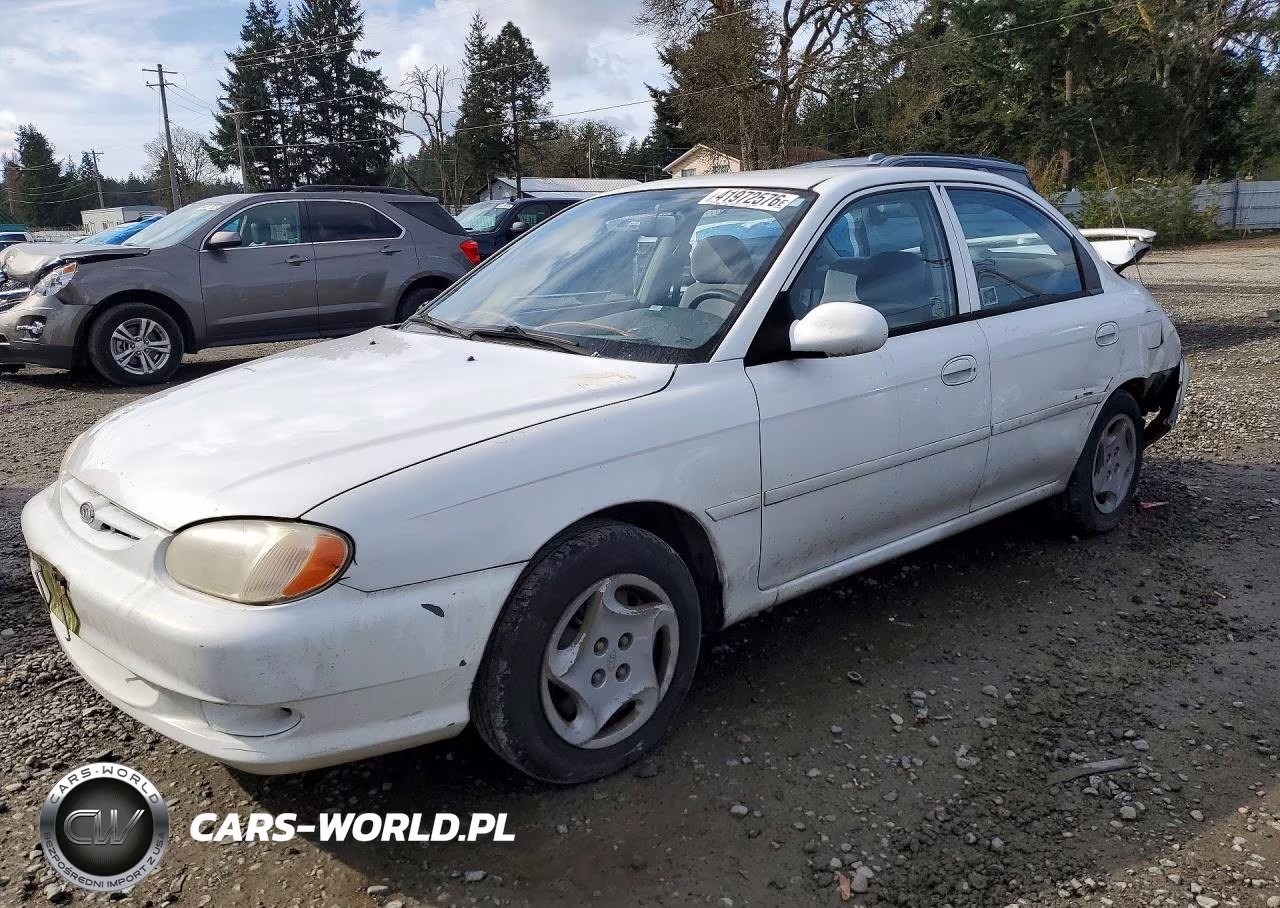 2001 Kia Sephia Base