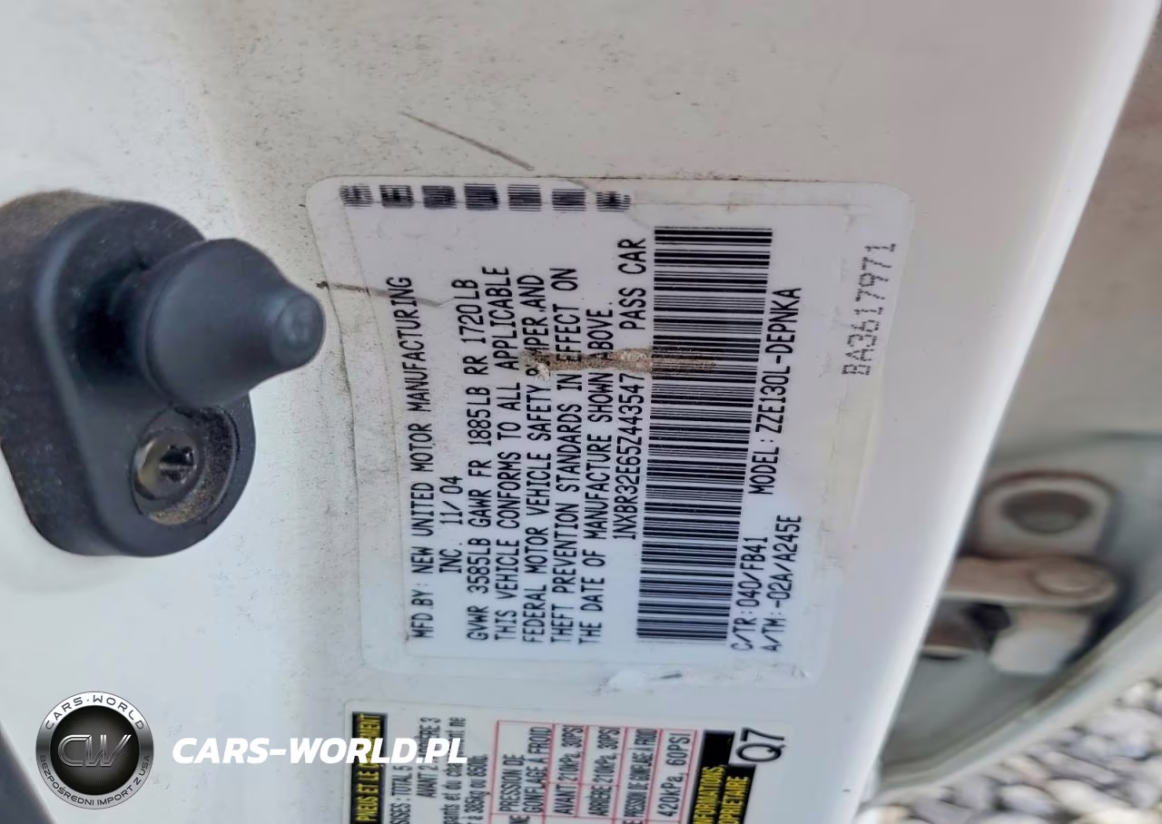 2005 Toyota Corolla Le VIN:1NXBR32E65Z443547 - 12