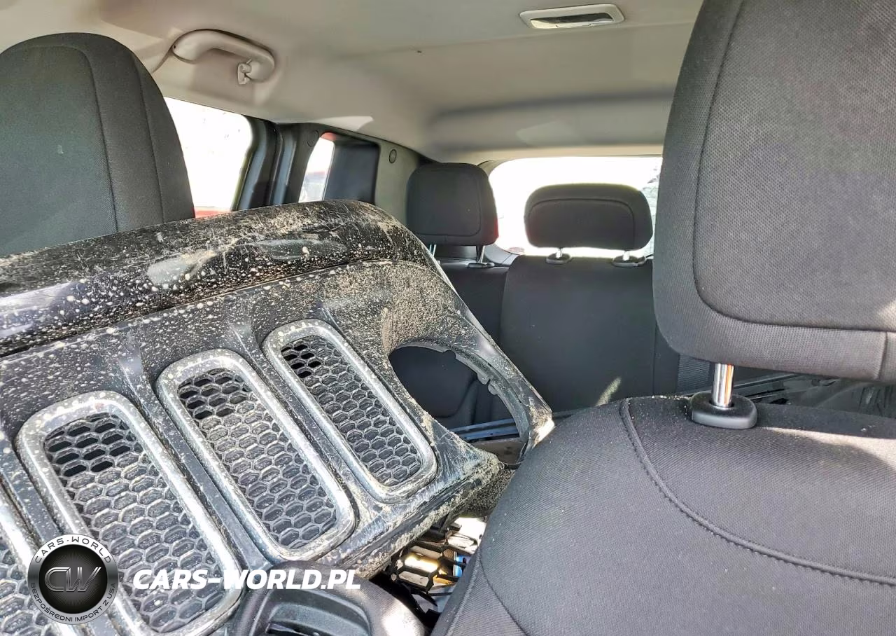 2018 Jeep Renegade Sport VIN:ZACCJBAB2JPJ15827 - 10