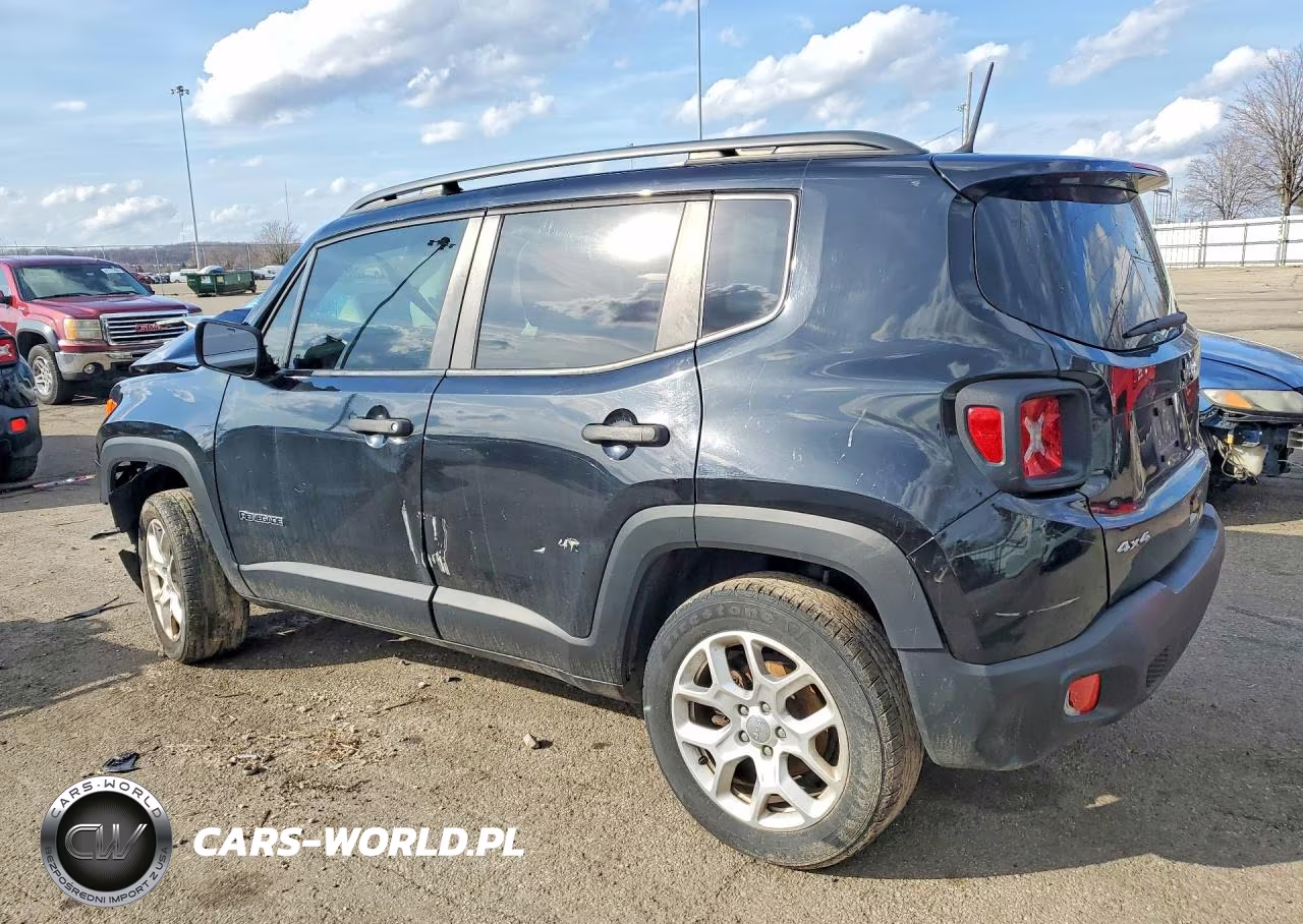 2018 Jeep Renegade Sport VIN:ZACCJBAB2JPJ15827 - 2