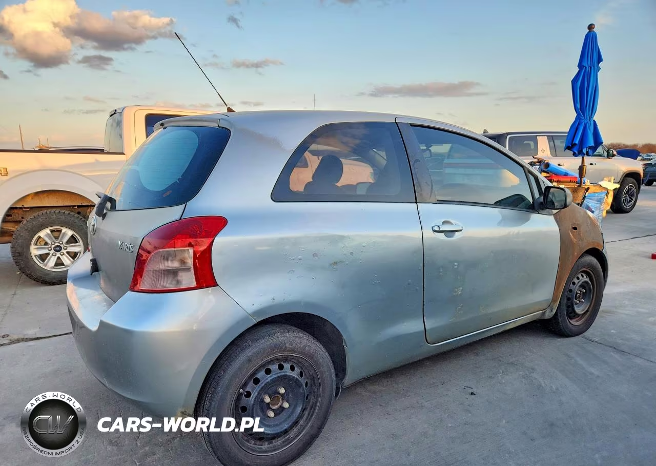 2008 Toyota Yaris Base VIN:JTDJT923585167282 - 3