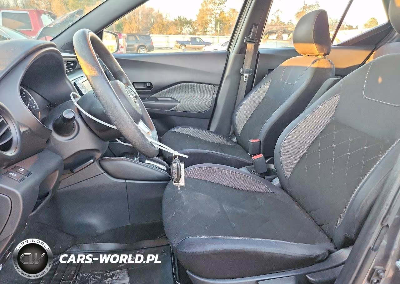 2018 Nissan Kicks S VIN:3N1CP5CU3JL520902 - 7