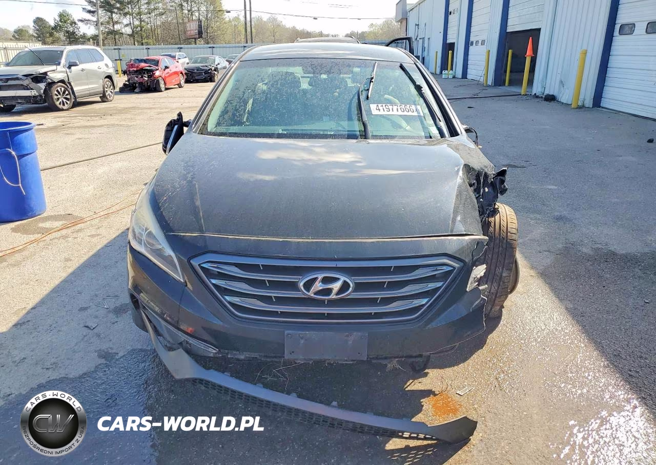 2015 Hyundai Sonata Sport VIN:5NPE34AF1FH135152 - 5