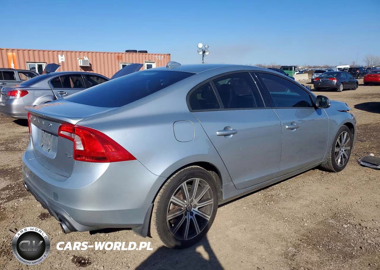 2017 Volvo S60 VIN:YV126MFL9H2421404 - 3